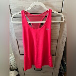 medium under Armour razorback T-shirt